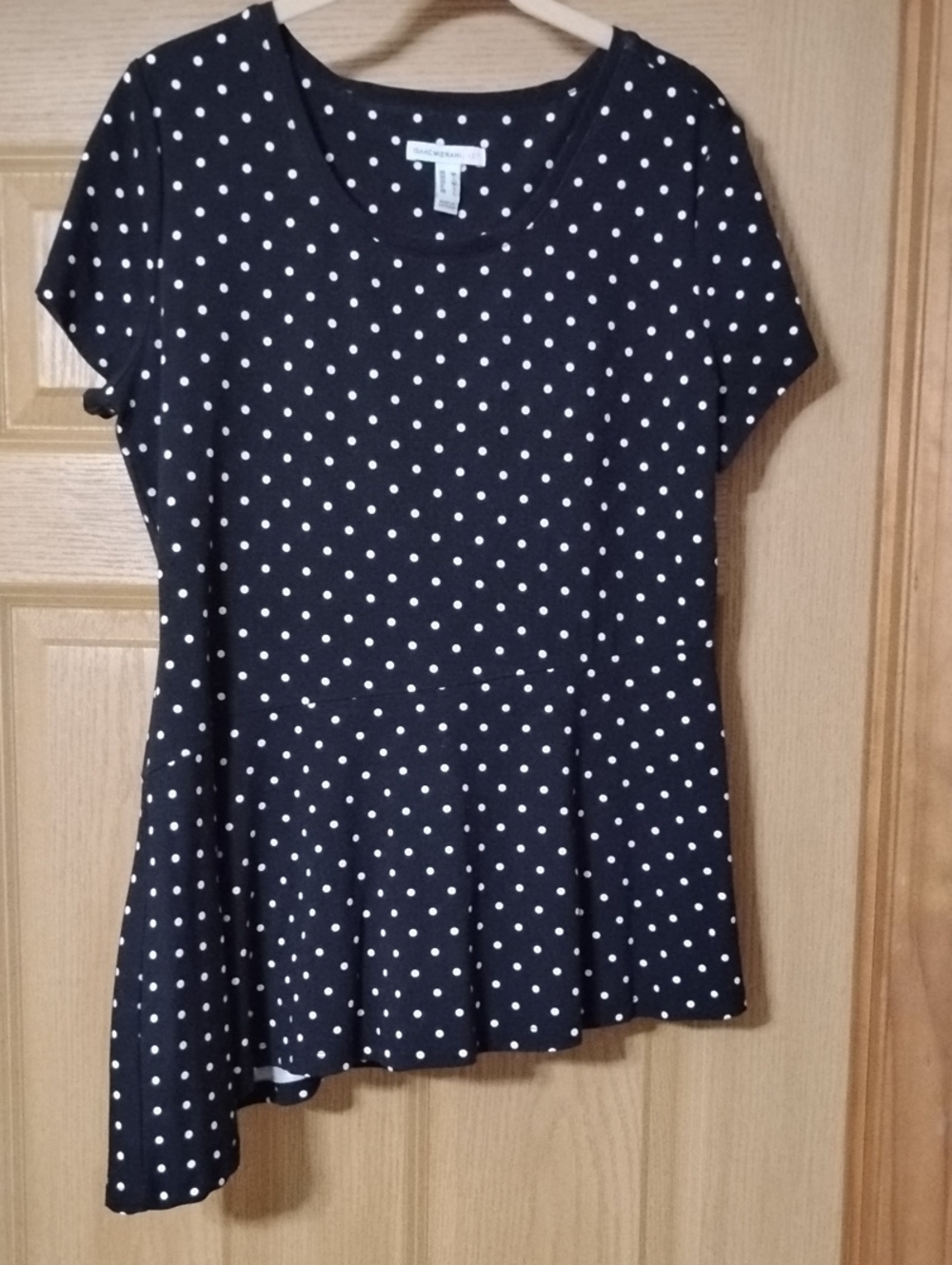 Isaac Mizrahi Black & White Polka Dot Drop Peplum Top Medium - Picture 1 of 9
